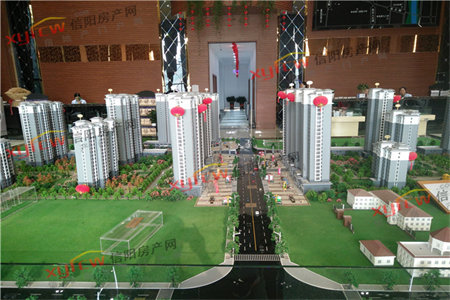 实验中学附近锦绣华庭精装三室送车库证5年